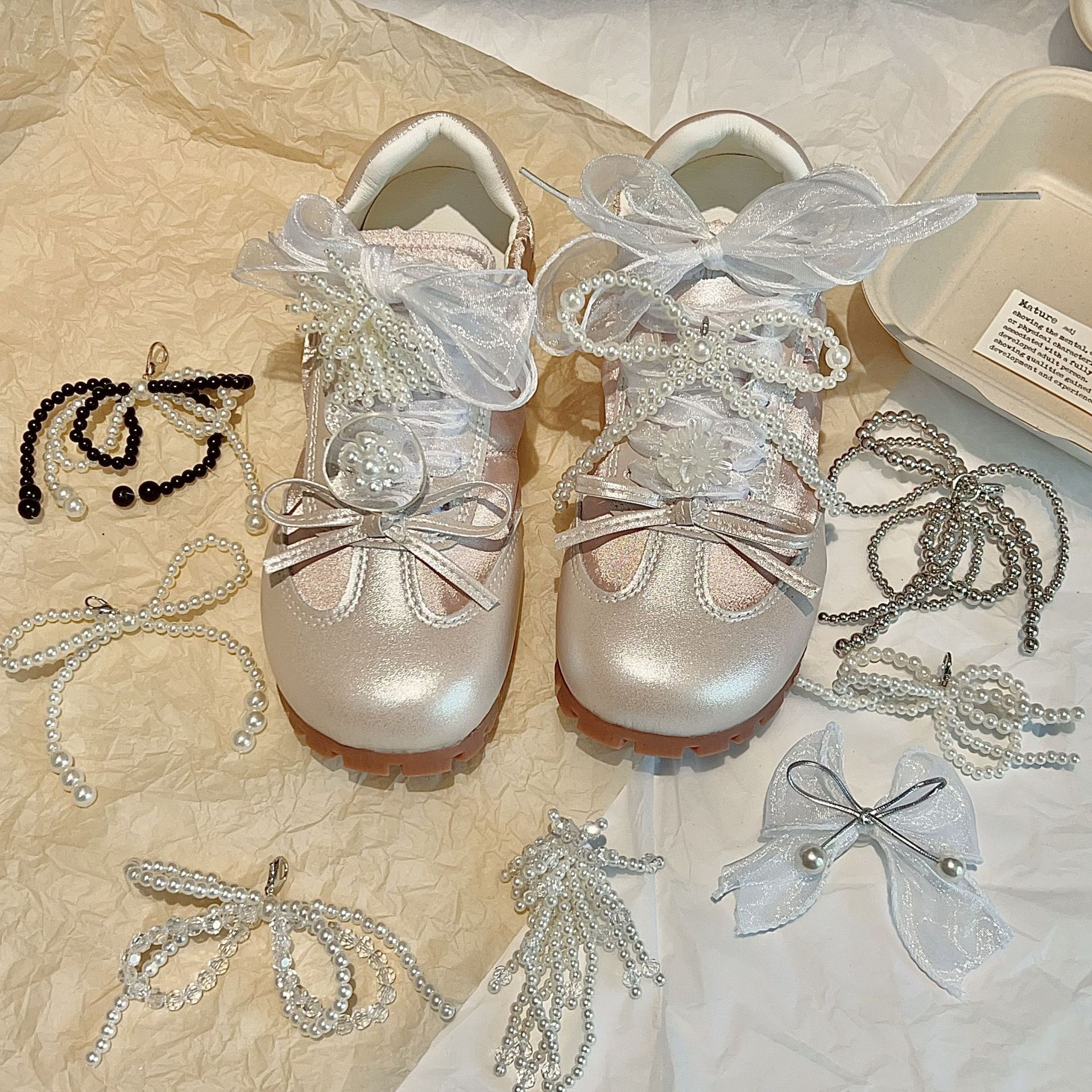 Free shipping Shoe Parts Accessories Shoe accessories can go out and come in many colors to choose from Bold Trendy