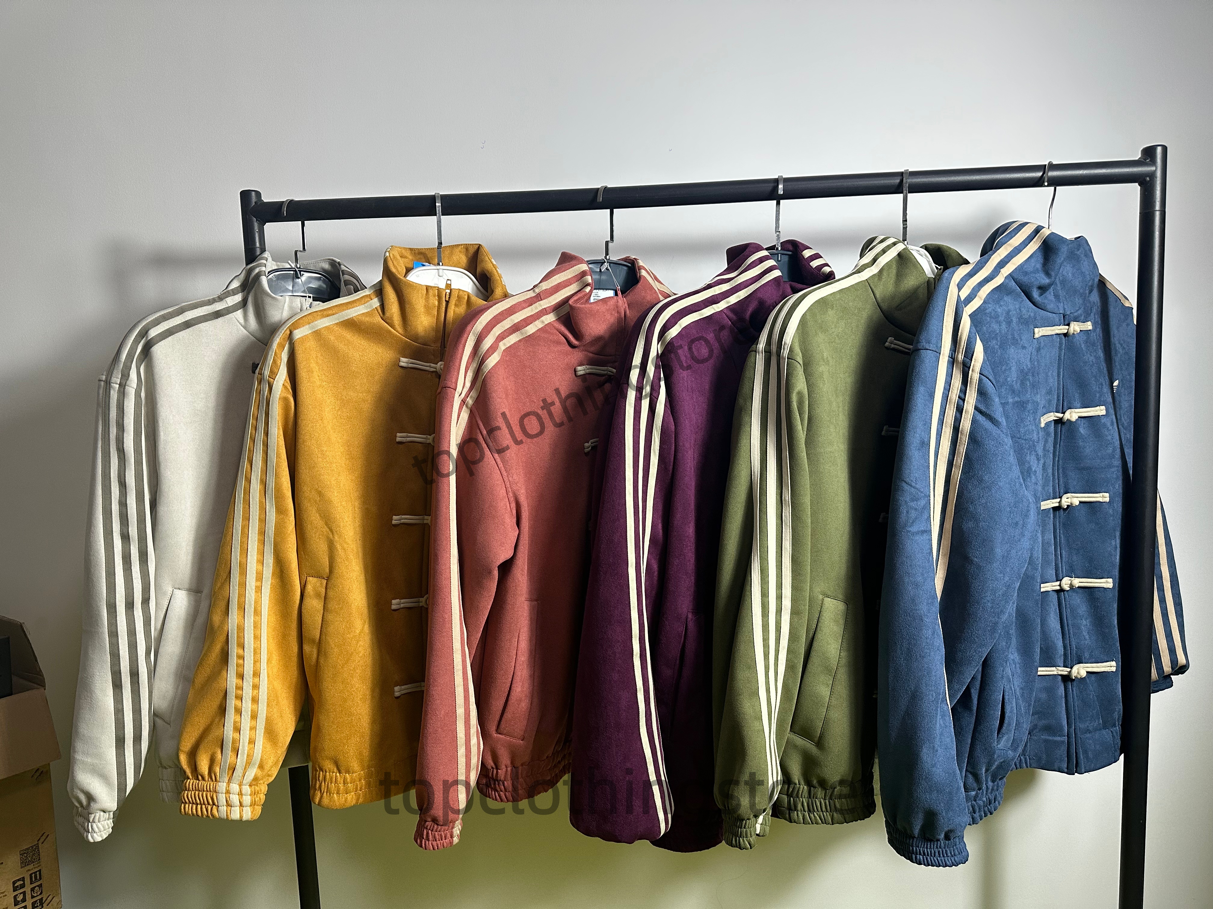 10A Man Jacket Chinese New Year Jacket standup collar buttonbutton jacket classic loose Tang suit jacket for men and women