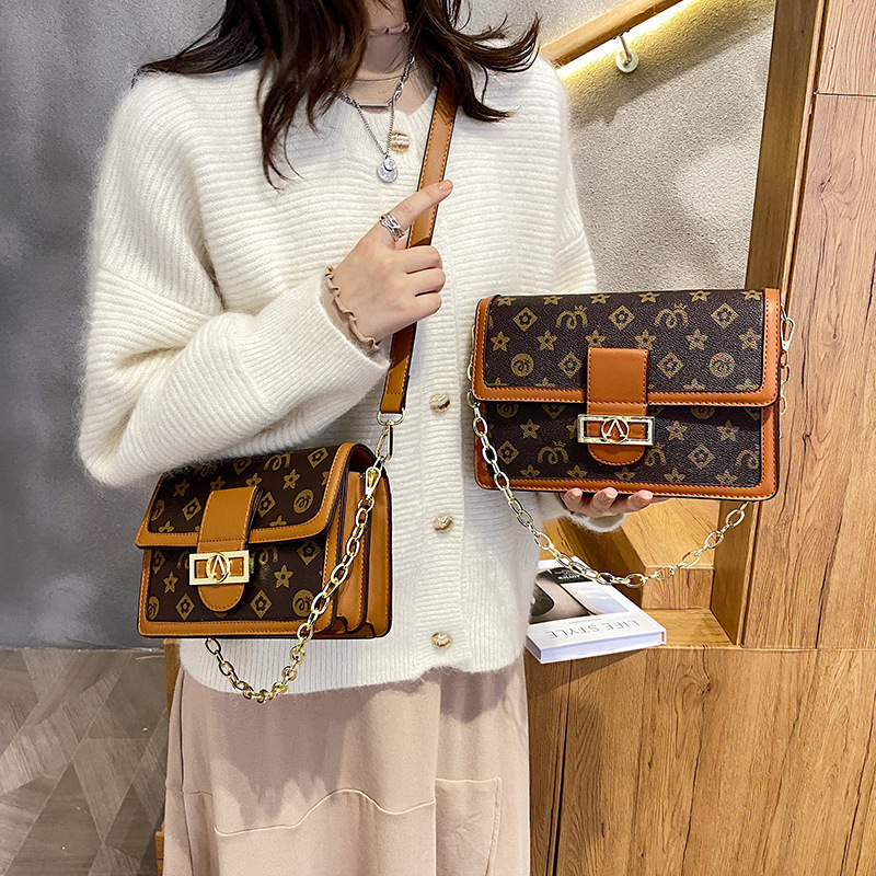 2026 Hot Sale Elegant and Stylish New Design Print Chain Square Bag Light Luxury Versatile High Quality Shoulder Bag Crossbody bag Free Shipping