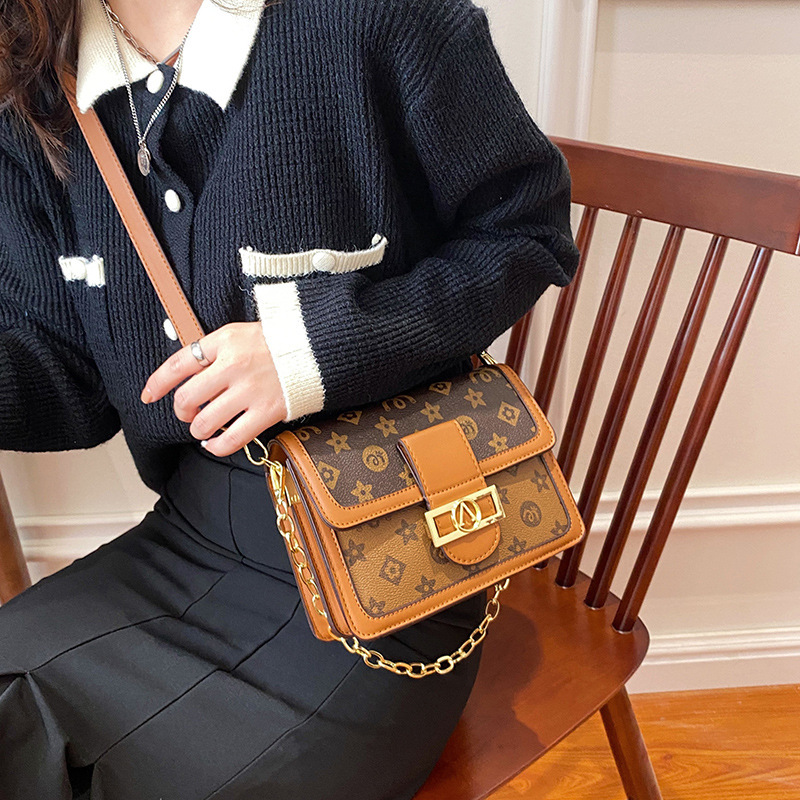 2026 Hot Sale Elegant and Stylish New Design Print Chain Square Bag Light Luxury Versatile High Quality Shoulder Bag Crossbody bag Free Shipping