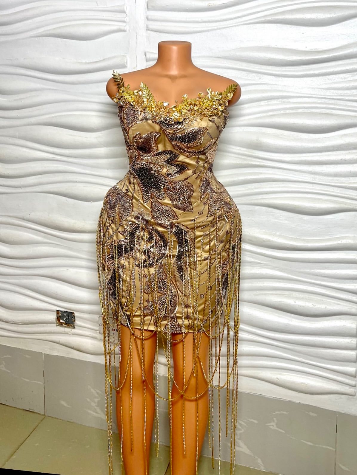 2026 Gold Sheath Cocktail Dress Florals Crystals Sequined Sweetheart Short Mini Graduation Homecoming Dresses For Special Occasions Sweetheart Gowns Z