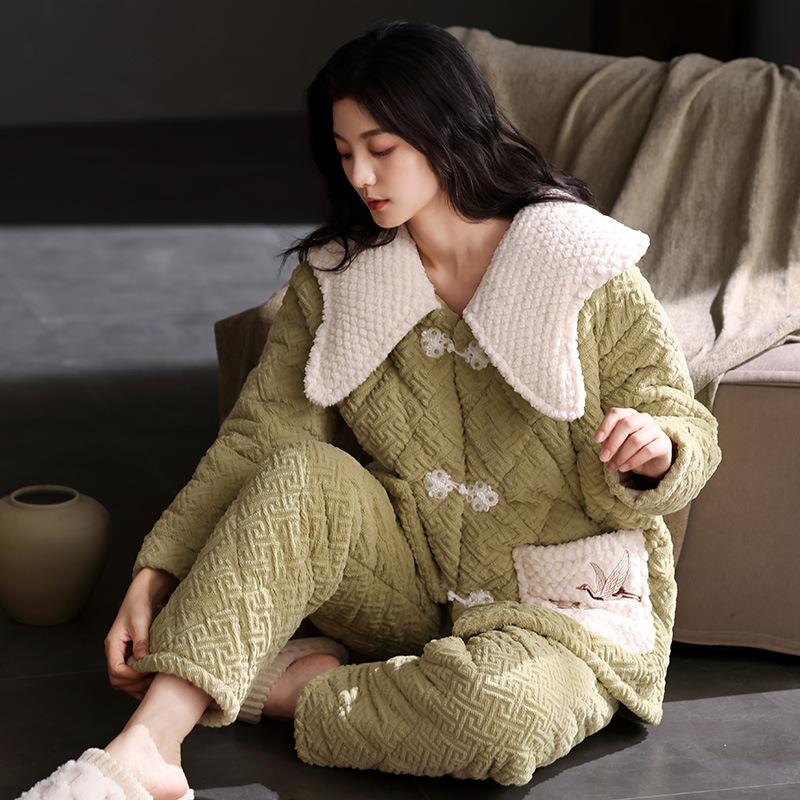 B1311-Trendsetting Garment Set by Designers: Luxe Texture Appeal | Model #B1046