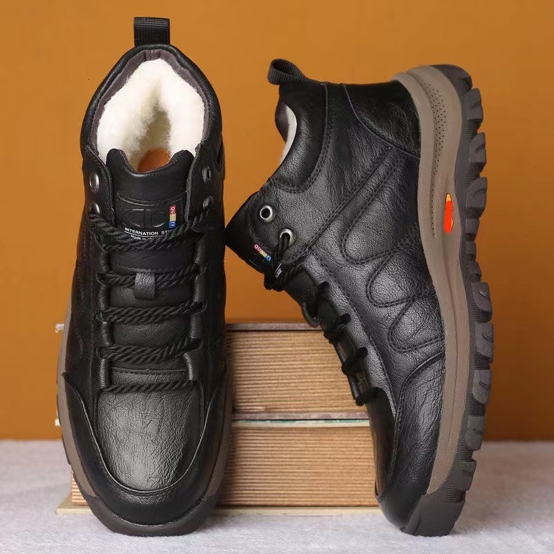 Men's cotton shoes, wool leather integrated wool, thickened winter warmth, casual high top leather shoes, size snow boots