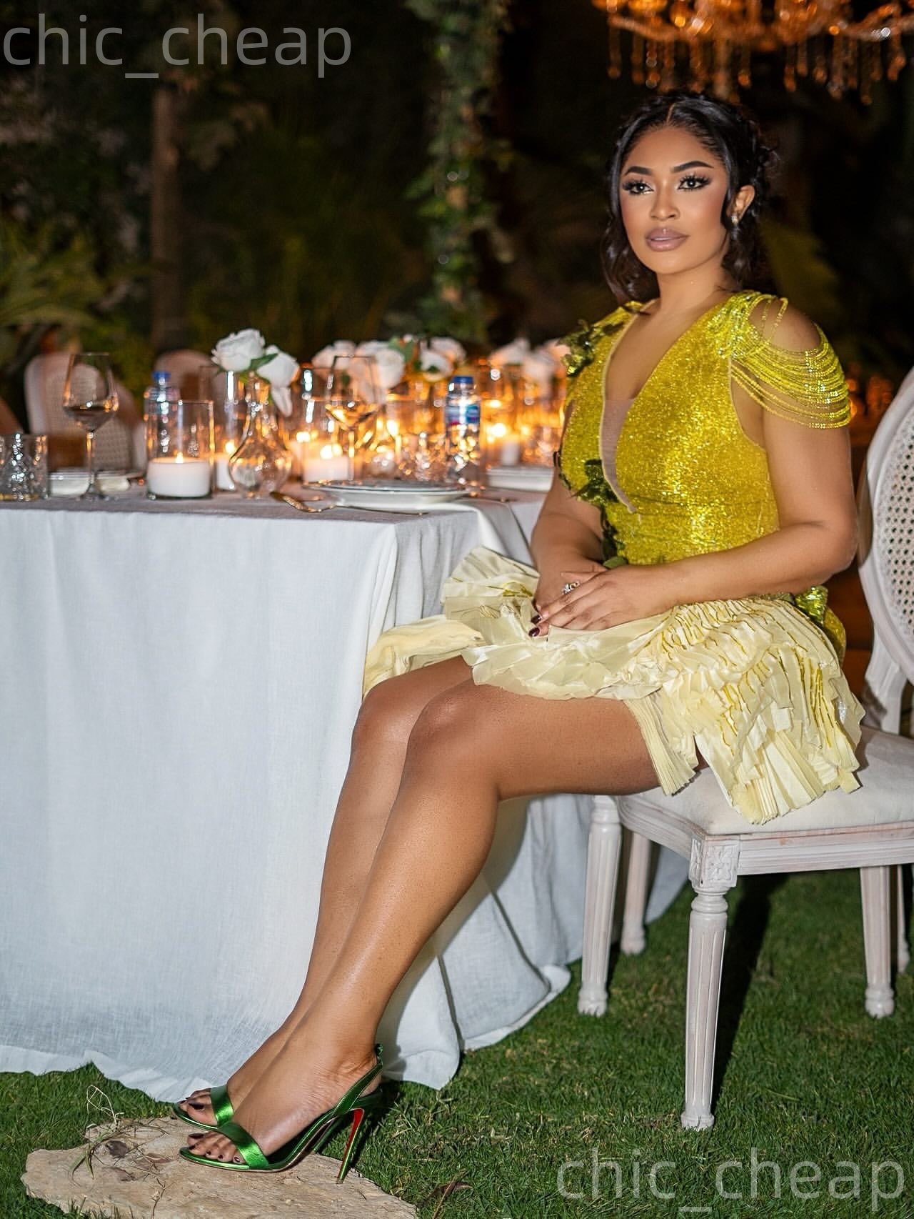 2026 Gold Sheath Cocktail Dress Flowers Beaded V-neck Tiers Short Mini Graduation Homecoming Dresses For Special Occasions Sweetheart Gowns ZJ066