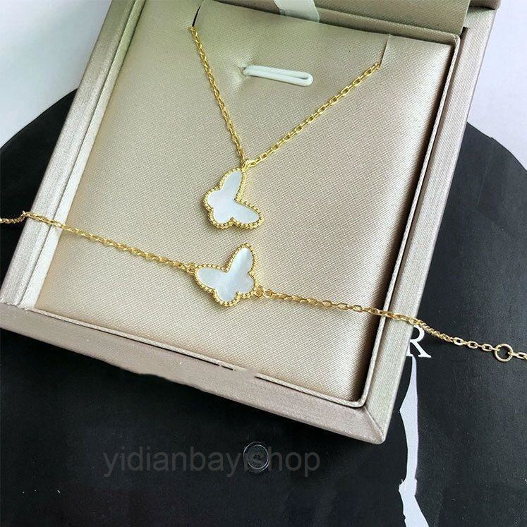 clover necklace vanly cleef jewlery Butterfly Necklace for Women Gold Plated Mini Small White Mother-of-Pearl Butterfly Pendant Collarbone Chain