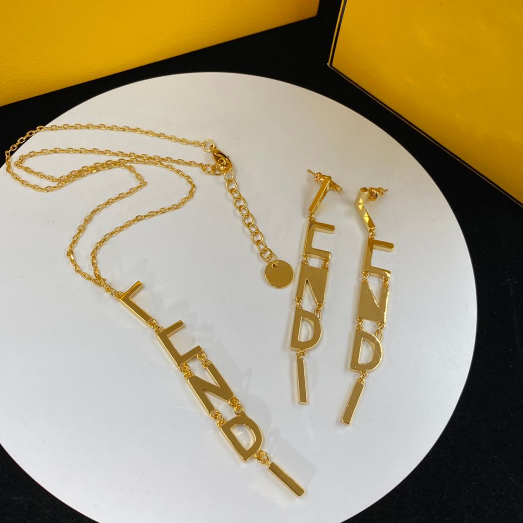 Fashion gold letter pendant earrings Women's exquisite necklace sweater chain designer jewelry set