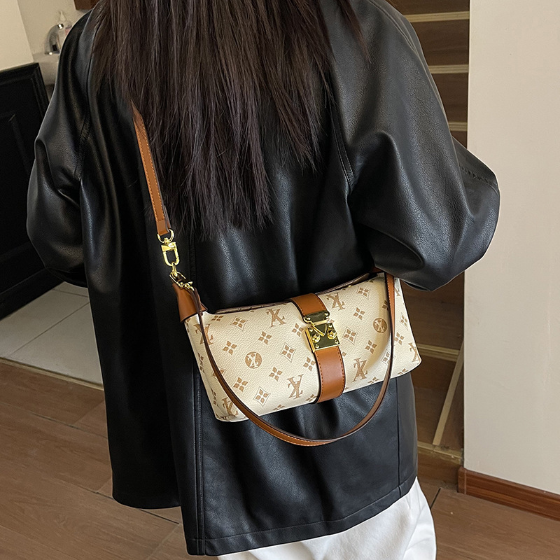 Bestselling 2026 New Design Classic Printed Fashion Versatile Shoulder Bag Women's Elegant Trendy Metal Buckle Handbag Free Shipping