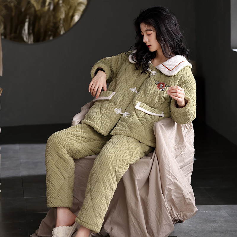 B1309-Trendsetting Garment Set by Designers: Luxe Texture Appeal | Model #B1046