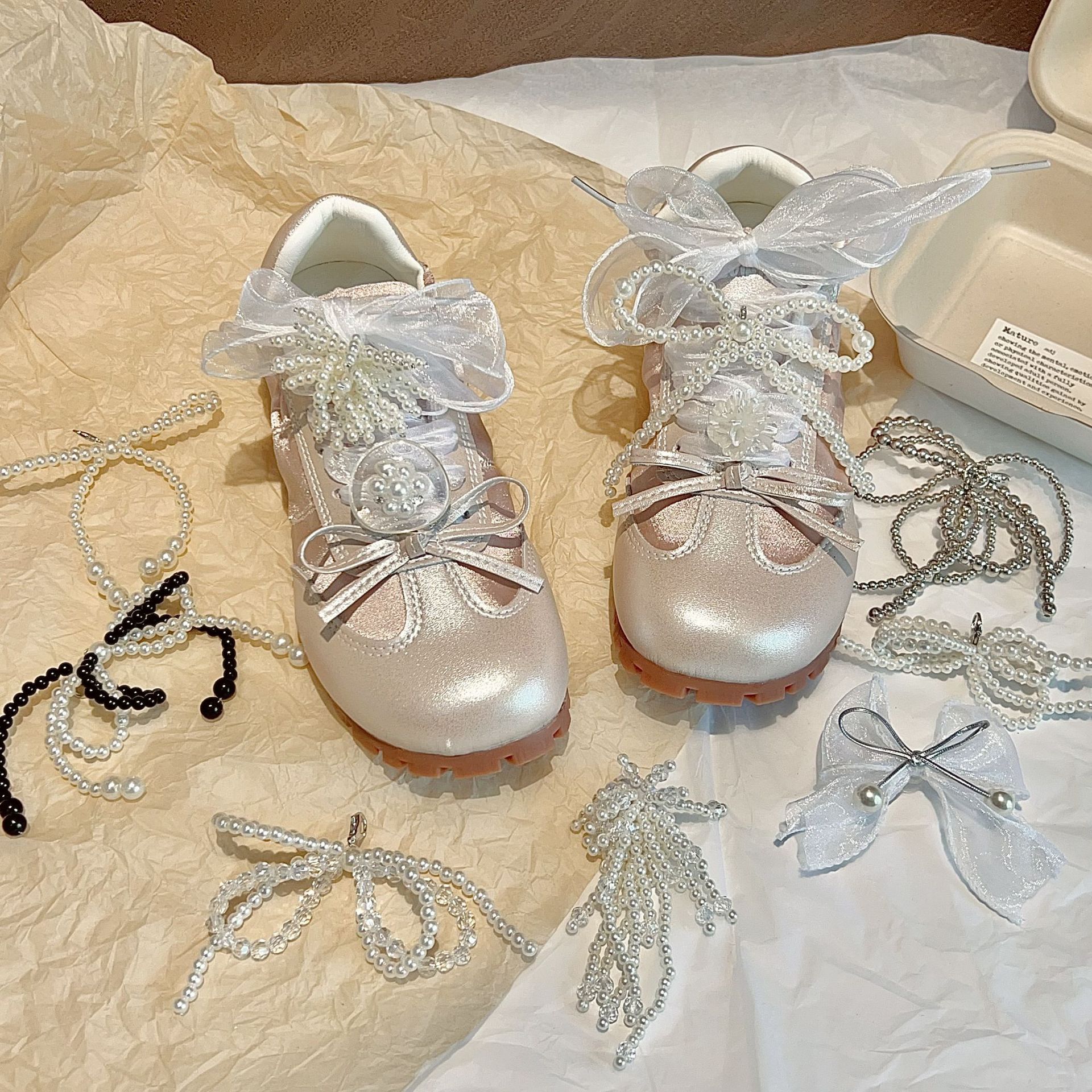 Free shipping Shoe Parts Accessories Shoe accessories can go out and come in many colors to choose from Bold Trendy