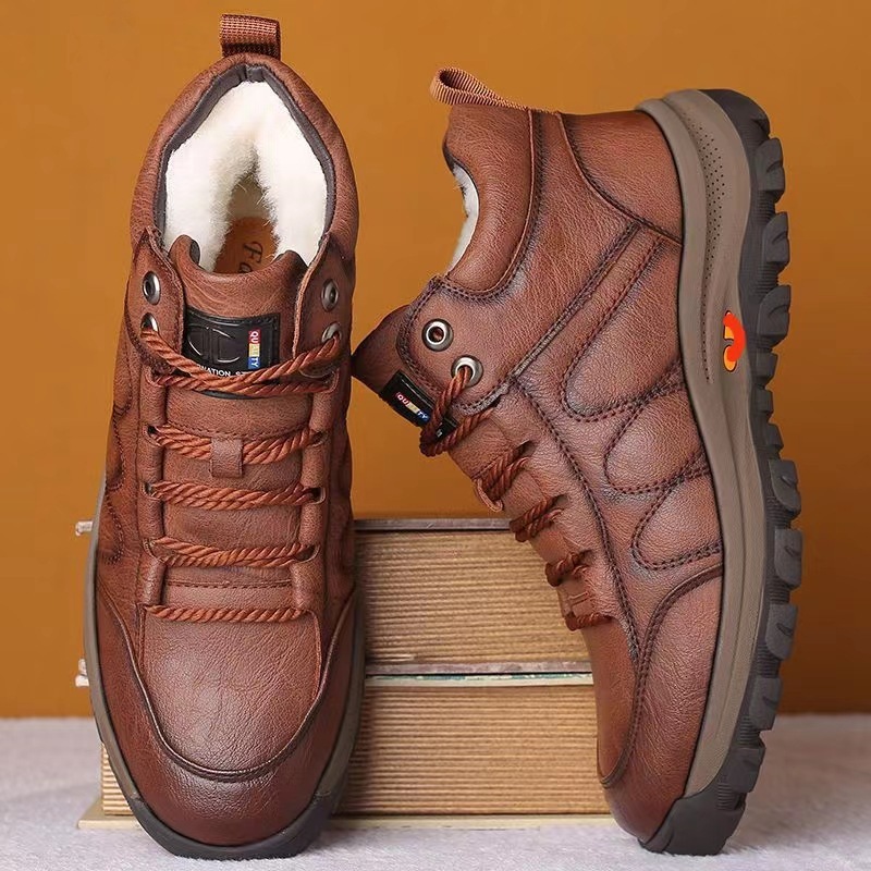 Men's cotton shoes, wool leather integrated wool, thickened winter warmth, casual high top leather shoes, size snow boots