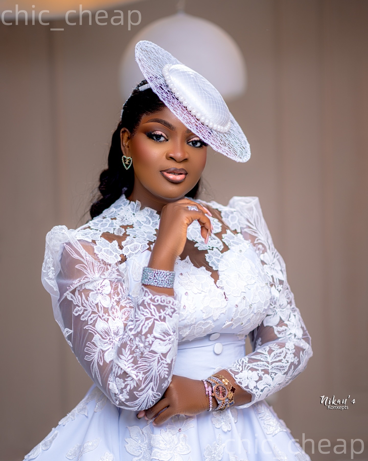 2026 Plus Size White Sheath Mother Of Bride Dresses Crystals Lace Short Mini Vintage Evening Party Mamas Dress Vintage 50s Birthday Wedding Guest Groo