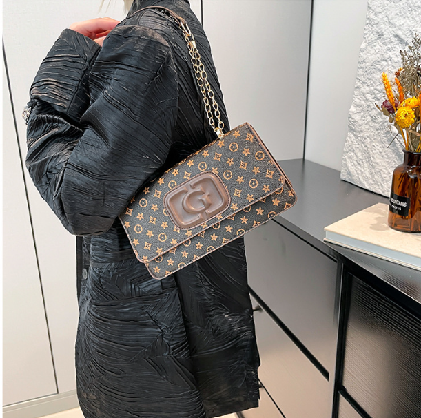 Fashion Women Bag Trendy Letter Print Simple Tote Bag 2026 Spring New Style Casual Crossbody Bag Black Coffee Free Shipping