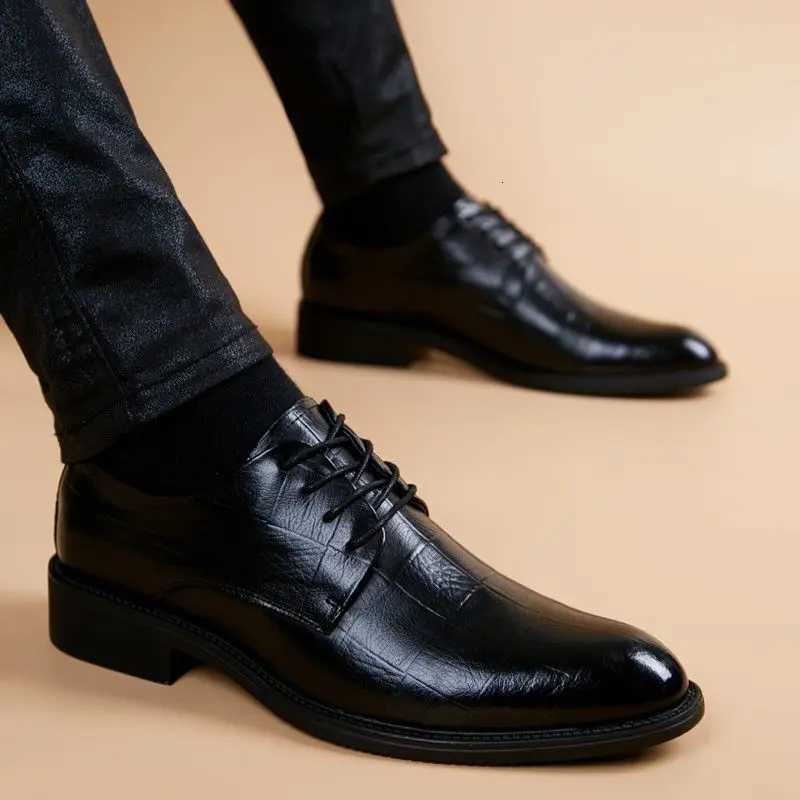Mens Formal Shoes Black Spring Autumn Pointed Toe Legitimate Leather Official Suit High Quality Fashion Party Social Shoe Male Z251218