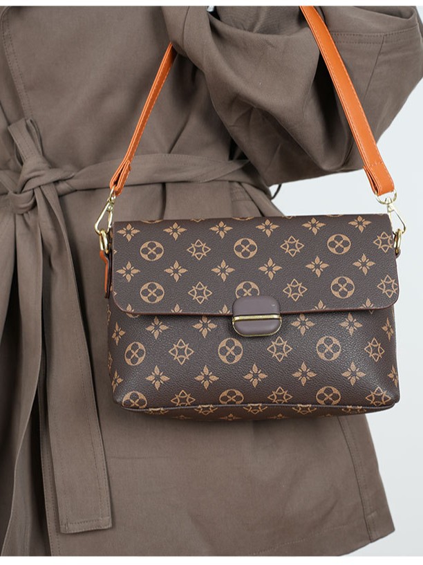 2026s New Design Arrival Fashion Classic Print Women Bag Large Capacity Retro Elegance Shoulder Bag Trendy Versatile Crossbody Bag Free Shipping