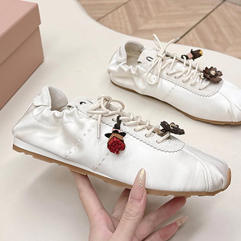 Fashion Women Designer Sports Shoes Soft Breathable Silk Upper Non slip Rubber Sole Elastic Shoe Back Casual Womens Plume Satin Sneakers Luxury designer women shoes