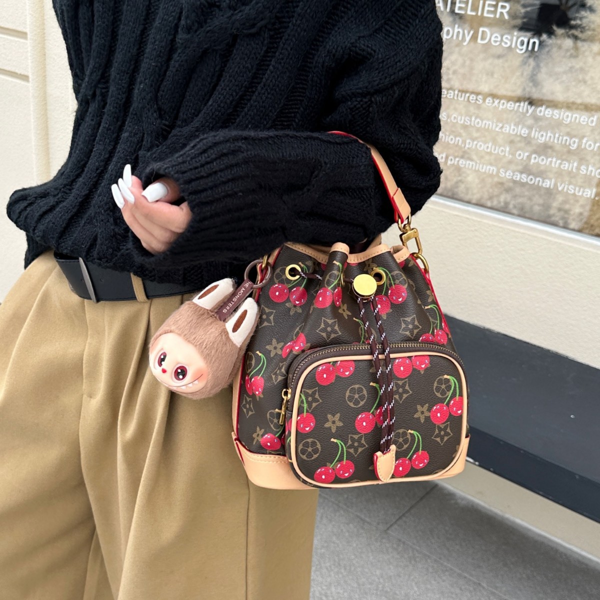Hot Sale 2026s Spring New Design Ladies Fashion Printed Bucket Bag Premium Light Luxury Versatile Large Capacity Tote Bag Trendy Street Shoulder Bag C