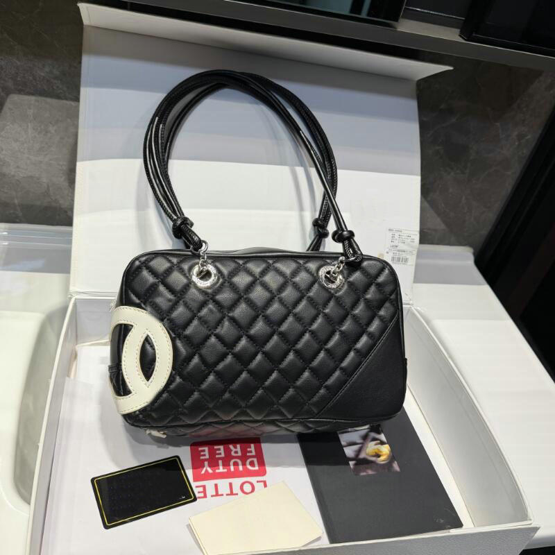 designer handbags Vintage Chains Bowling Bag Real Leather Lady Luxury Crossbody Bags Classic Camera Bags Underarm Bag