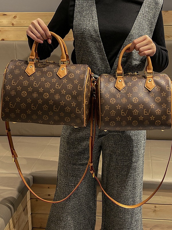 High Quality Soft Leather Printed Boston Bag 2026 New Design Women Bag Advanced Texture Versatile Fashion Shoulder Crossbody Bag Large and Small Sizes