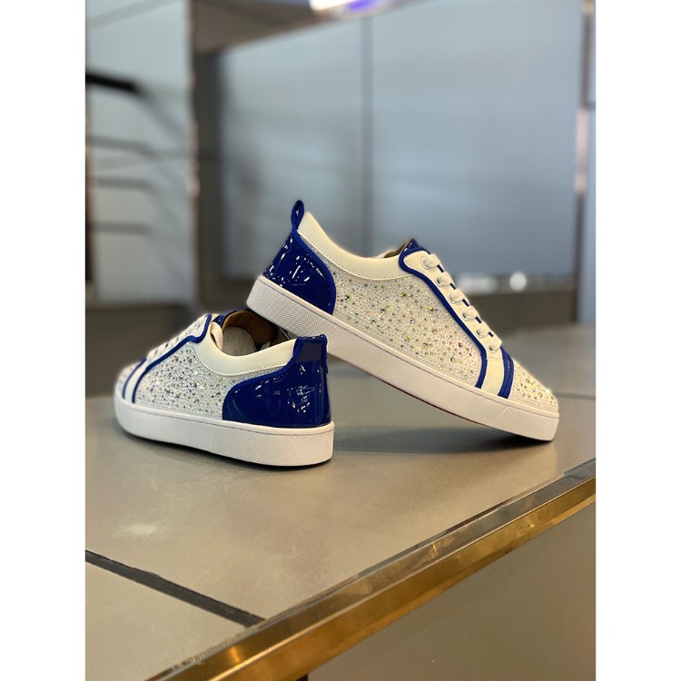 2026 Pre-Autumn New Low-Top Diamond-Encrusted Simple Lightweight Board Shoes Soft Sole Versatile Korean Street Retro Fashion Shoes