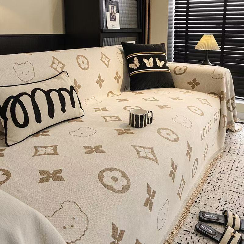 Designer Sofa Covers Blanket Non-Slip Sectional Couch Covers Luxury Cat-Scratch Resistant Sofa Slipcover for Furniture Bed Couch Sofa Large Sizeb Black Flower