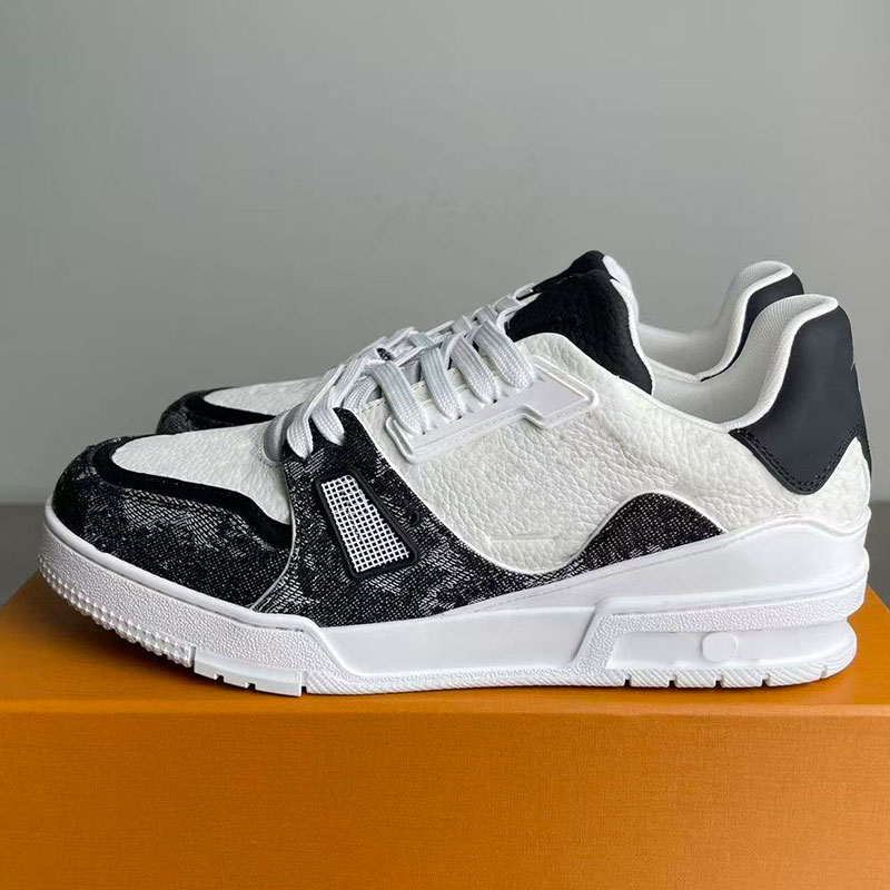 2026 New Designer Men Sneakers Luxury Brand Classic Men Shoes Cow Leather Upper Comfortable Breathable Mesh Inner TUP Rubber Sole Outdoor Driving Men Casual Writing