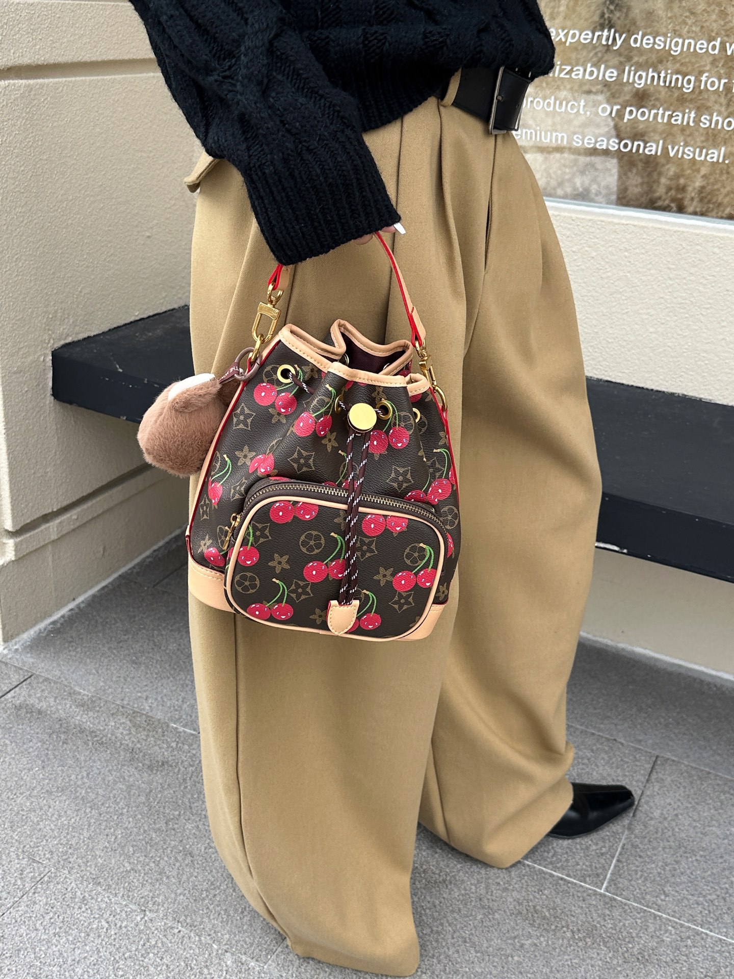 Hot Sale 2026s Spring New Design Ladies Fashion Printed Bucket Bag Premium Light Luxury Versatile Large Capacity Tote Bag Trendy Street Shoulder Bag Crossbody Bag