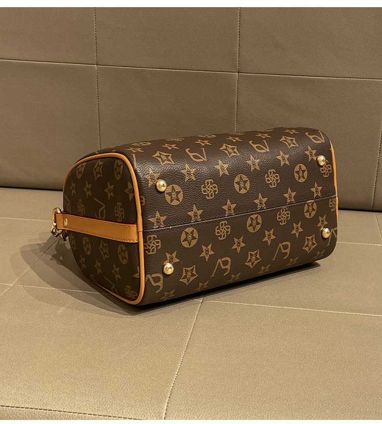 High Quality Soft Leather Printed Boston Bag 2026 New Design Women Bag Advanced Texture Versatile Fashion Shoulder Crossbody Bag Large and Small Sizes