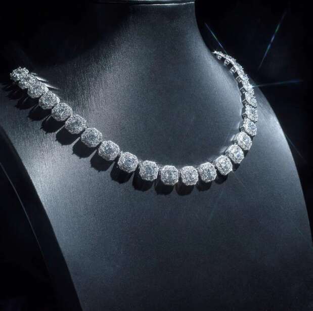 Stylish necklace with moissanite and VS grade round diamonds, 11mm wide, unisex, hip-hop rap tennis clavicle chain Shine brightly AAAAA Free delivery