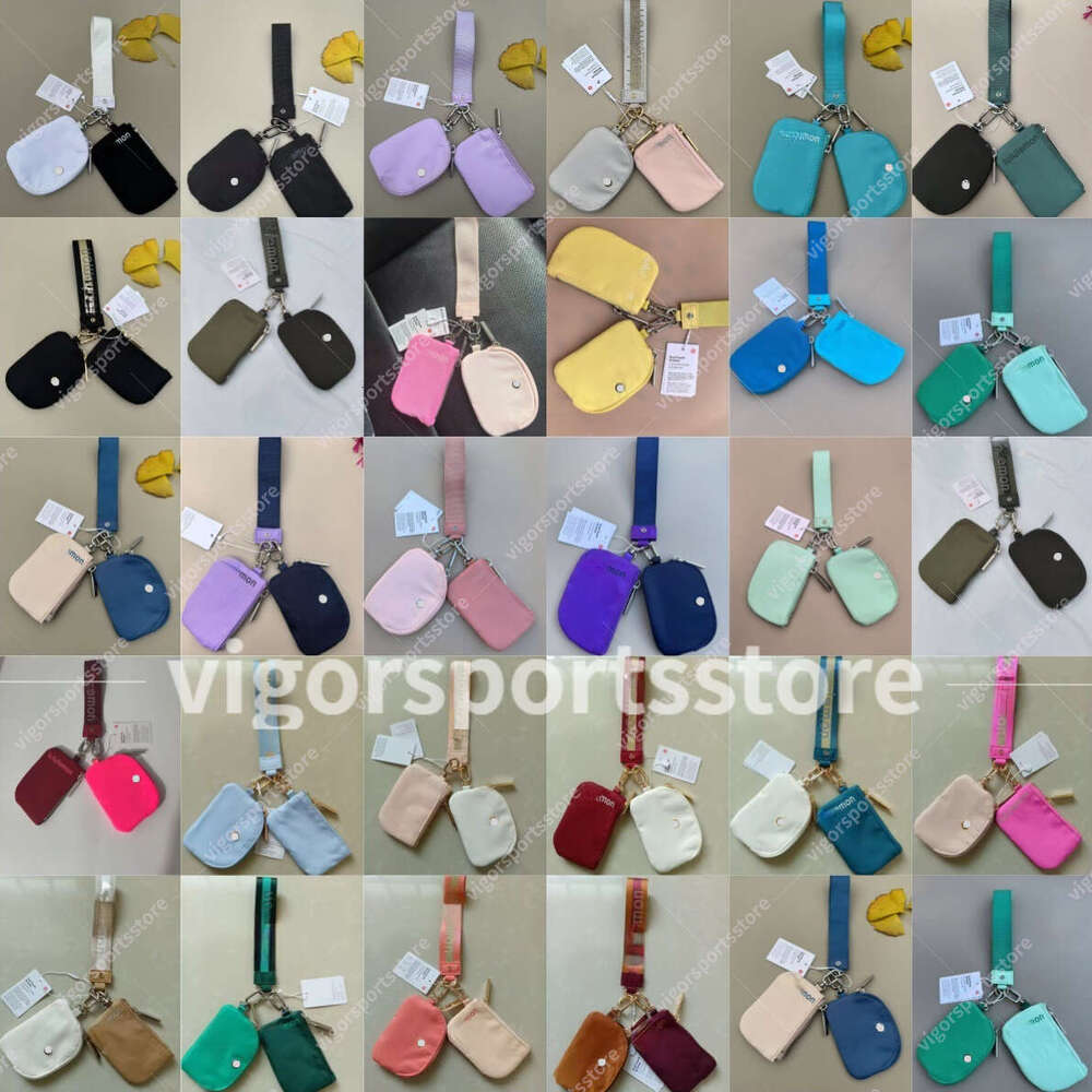 Yoga wristlet clutch bag keychain wallet yoga bag gym bag mini Designer purse with detachable zipper wrap around wrist guard wallet portable coin bag pink