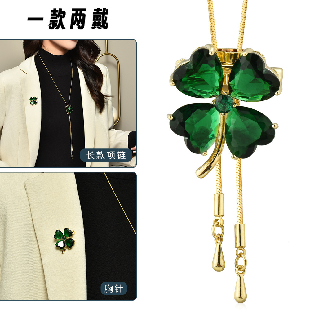 Luxury Brand Designer Jewelry Factory Direct Sale Autumn Winter Long Pull Necklace Green Four-Leaf Clover Sweater Chain Versatile Two-Way Wear Simple 