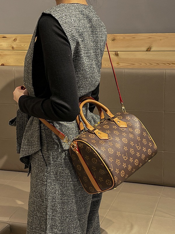 High Quality Soft Leather Printed Boston Bag 2026s New Women Bag Advanced Texture Versatile Fashion Shoulder Crossbody Bag Large and Small Sizes Hot S