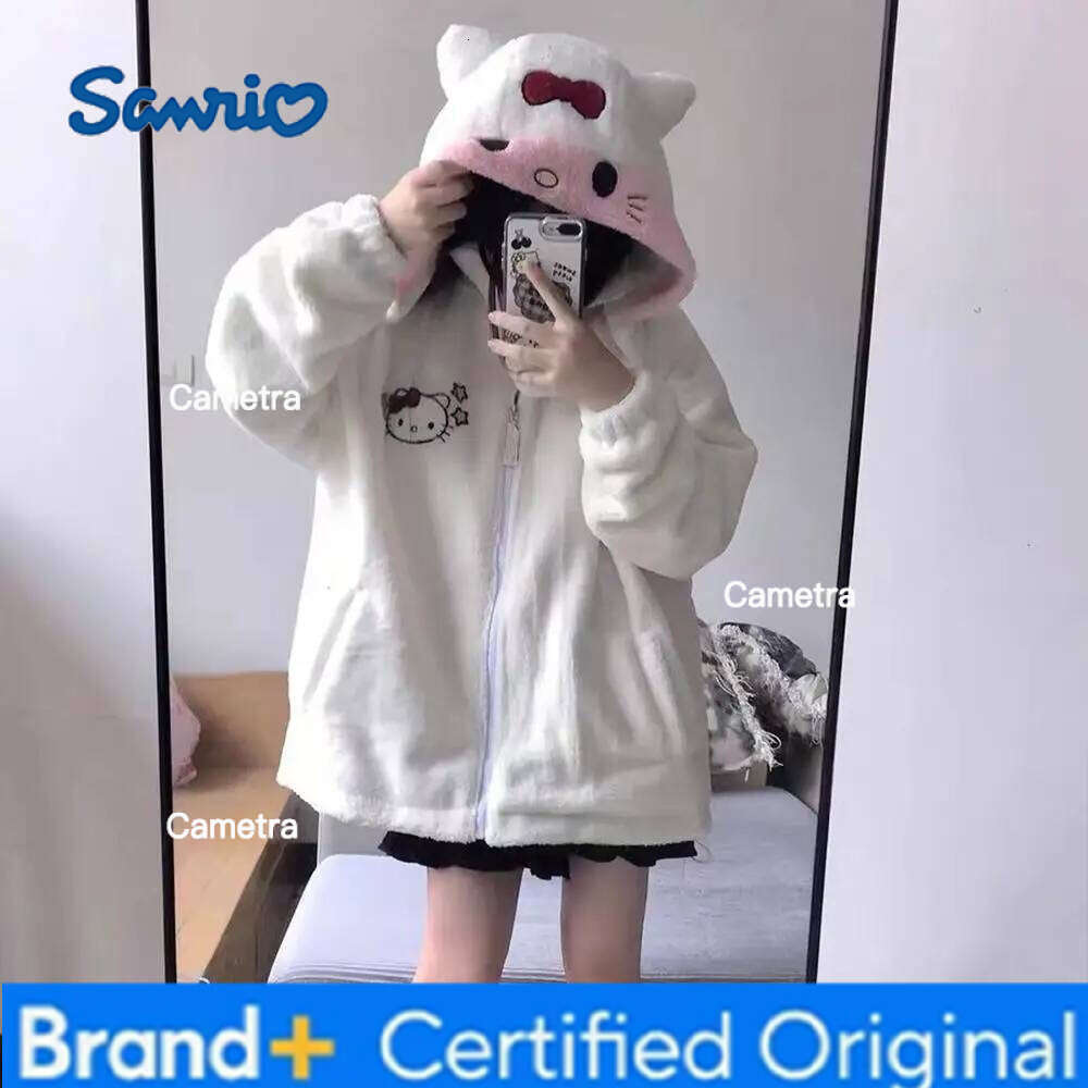 Sanrio Cartoon Winter Thickened Plush Jacket Cinnamoroll Hello Kitty Kuromi Women Warm Coat Anime Kawaii Girls Cute Cotton Clothes Tops H260112