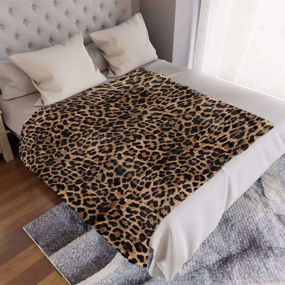 1pc Leopard Print Flannel Blanket - Soft Cozy, Ideal for Sofa, Bed, Office & Outdoor Use XJ260112