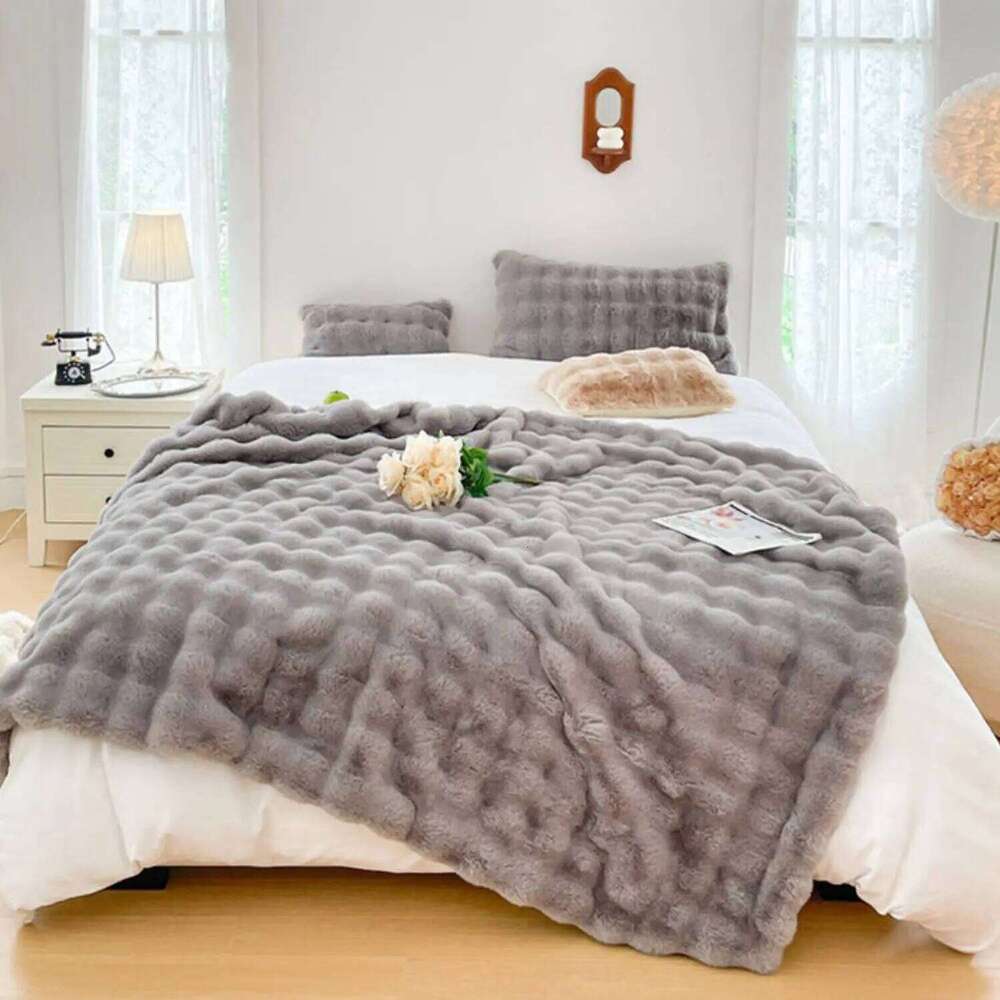 1 PC Faux Rabbit Fur ,Luxury Soft, Warm Bubble Blanket, | Cozy Throw for Bedroom, Guest Room, Living Room,4lb XJ260112