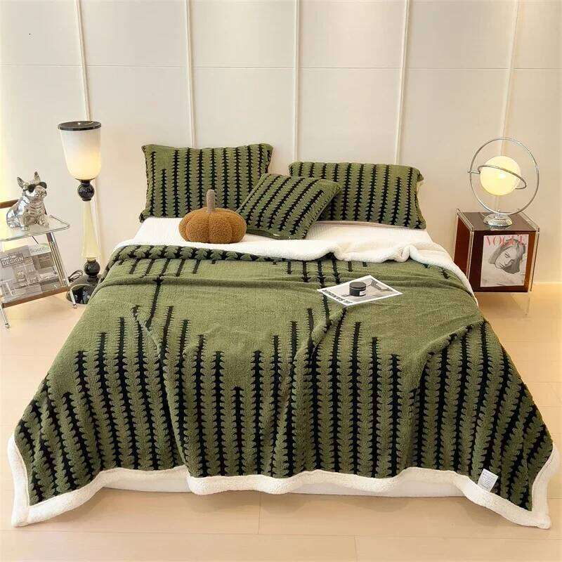 Thick and Warm Flannel Super Soft Fluffy Queen Size Bed Cozy Skin-friendly Multifunctional Nap Blanket XJ260112