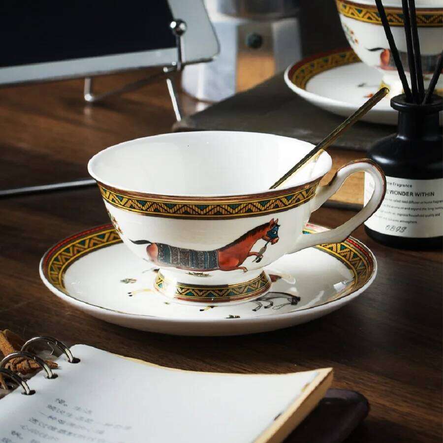 Porcelain Coffee Mug Tea Cup With Spoon, Bone China Drinking Utensils Saucer Plate for Home Breakfast Garden Party Use