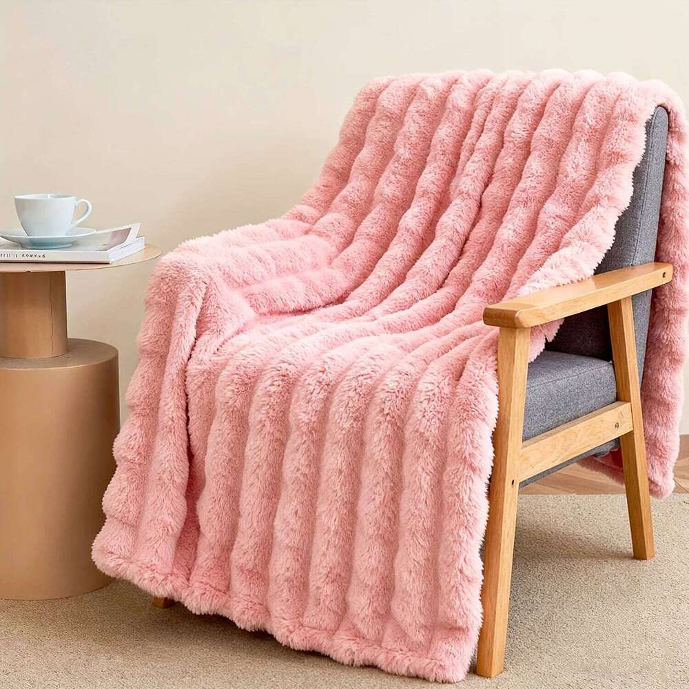 Faux Rabbit Fur Blanket, Plush Bubble Texture, All-Season Cozy Bedspread for Bed & Sofa, 40"x60", Beige. XJ260112