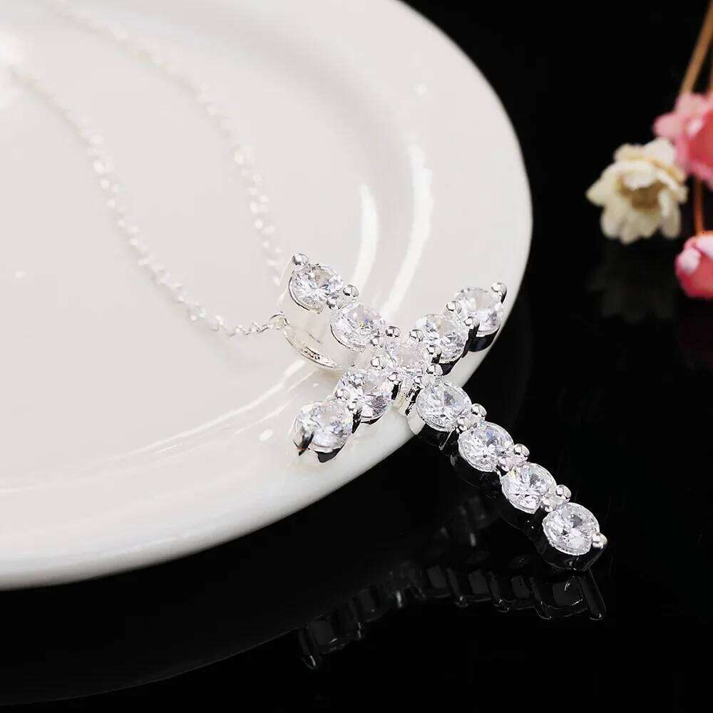 Hot silver color Luxury crystal cross Pendant Necklace For Women Fashion wedding party Jewelry fine Pretty Holiday gifts H260112