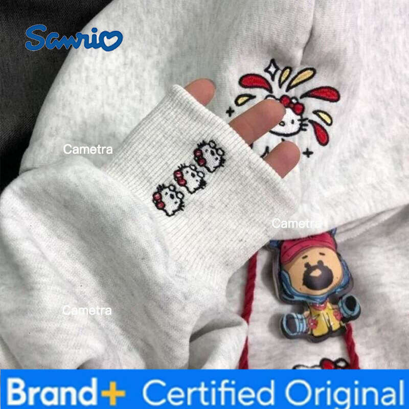 Sanrio Hot Kawayi Adorable Kit Embroidered Hoodie Sweatirts Women's Loose Fit Korean Sle Casual Jaets Spring Autumn Winter New Arrival H260112