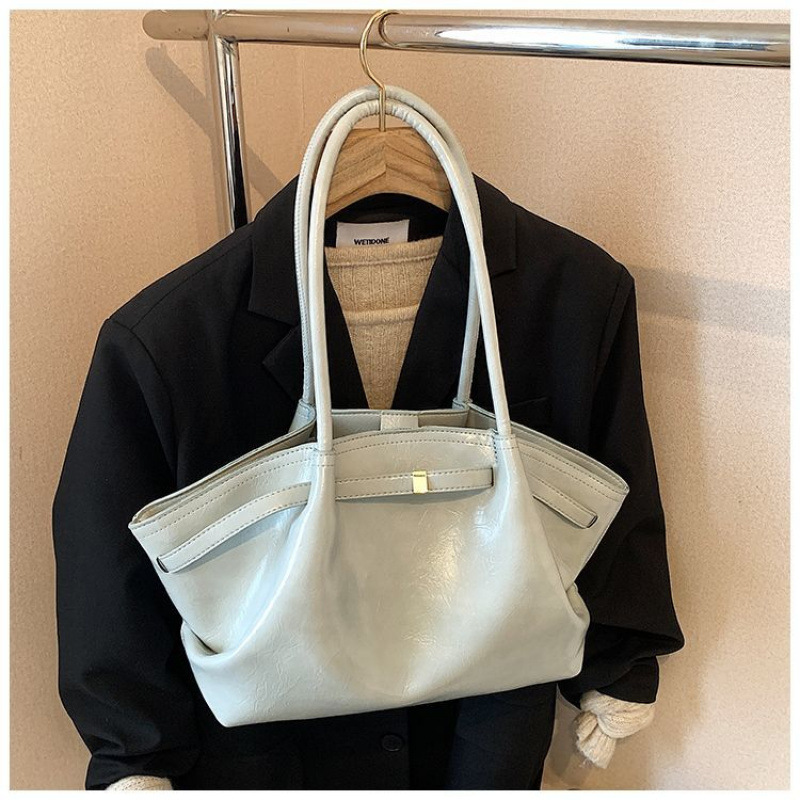 2026 new style high-quality large-capacity armpit bag fashionable commuting handbag pleated versatile single-shoulder tote bag for women