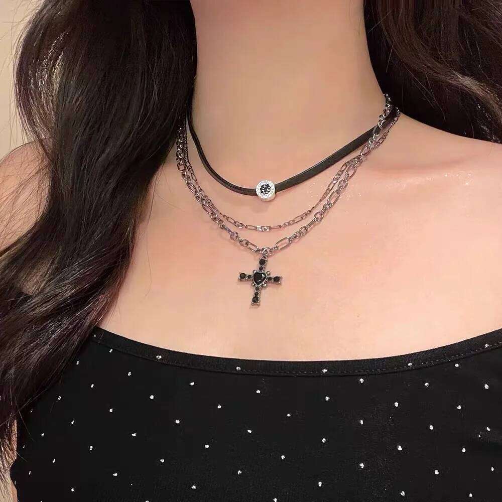 Goth Y2K Vintage Black Heart Cross Pendant Chain Choker Necklace For Men Women Hip Hop Rock Punk 90s Grunge Jewelry Accessories H260112