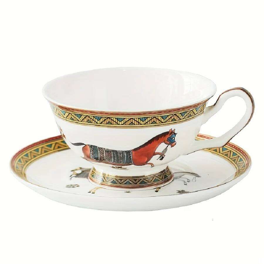 Porcelain Coffee Mug Tea Cup With Spoon, Bone China Drinking Utensils Saucer Plate for Home Breakfast Garden Party Use
