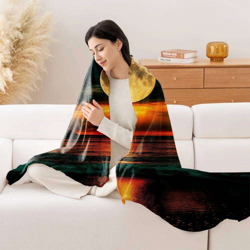 1pc Monet-Inspired Impressionist Sunrise Sunset Moon Seascape Plush Blanket - Green & Golden Ocean Waves with Turquoise to Deep XJ260112