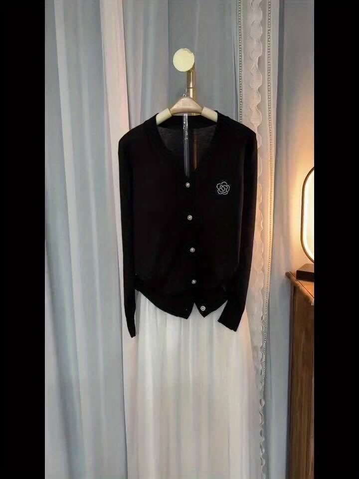 Luxury Summer Sweater Tops Long Sleeve brand Sweaters Casual Knit Autumn Fashion Classic Cardigan solid black flower