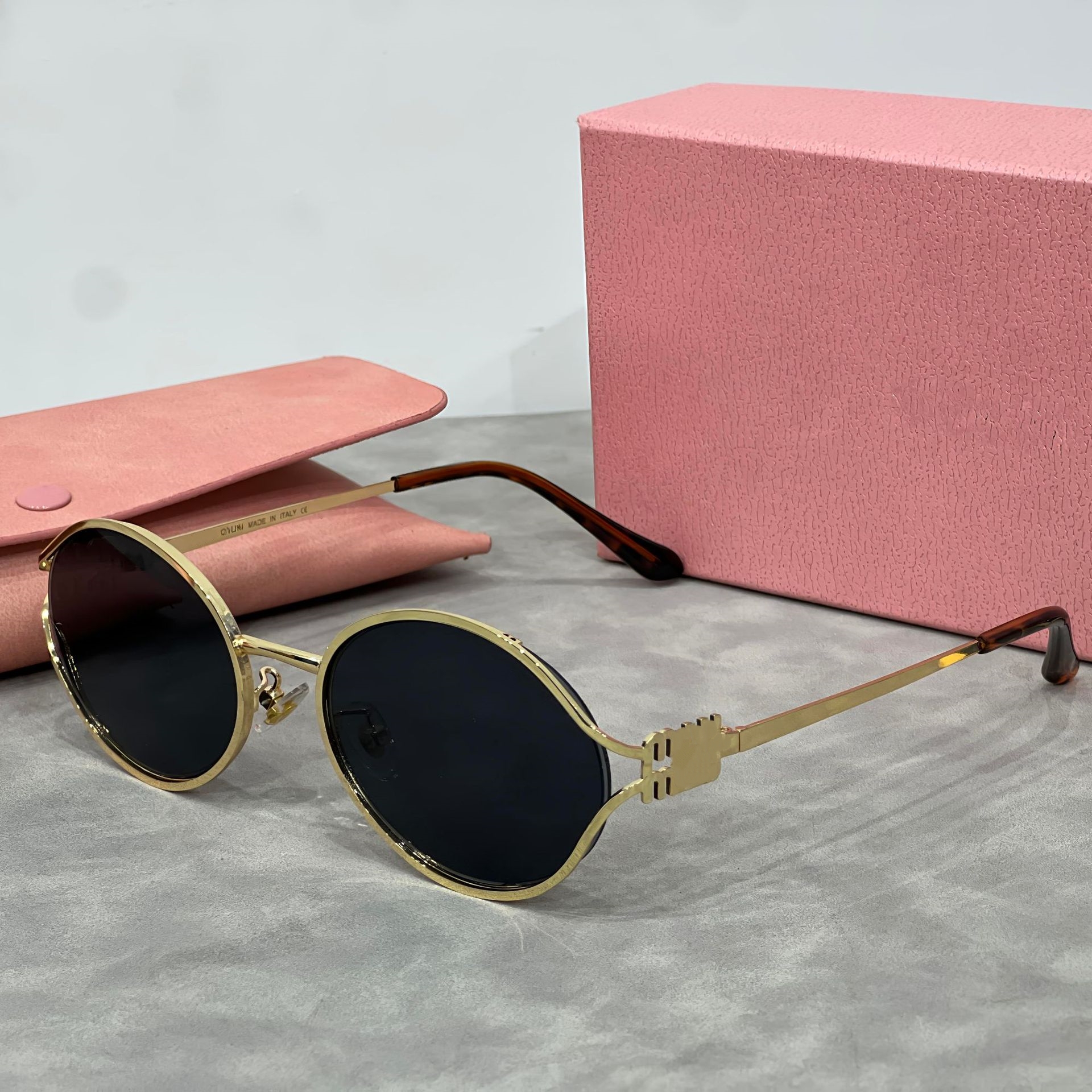 Y2K MU Classic Sunglasses Women Designer Fashion Retro Eyewear Outdoor Beach Leisure Style Goggles UV400 Anti-Ultraviolet Metal Oval Full Frame Random Box