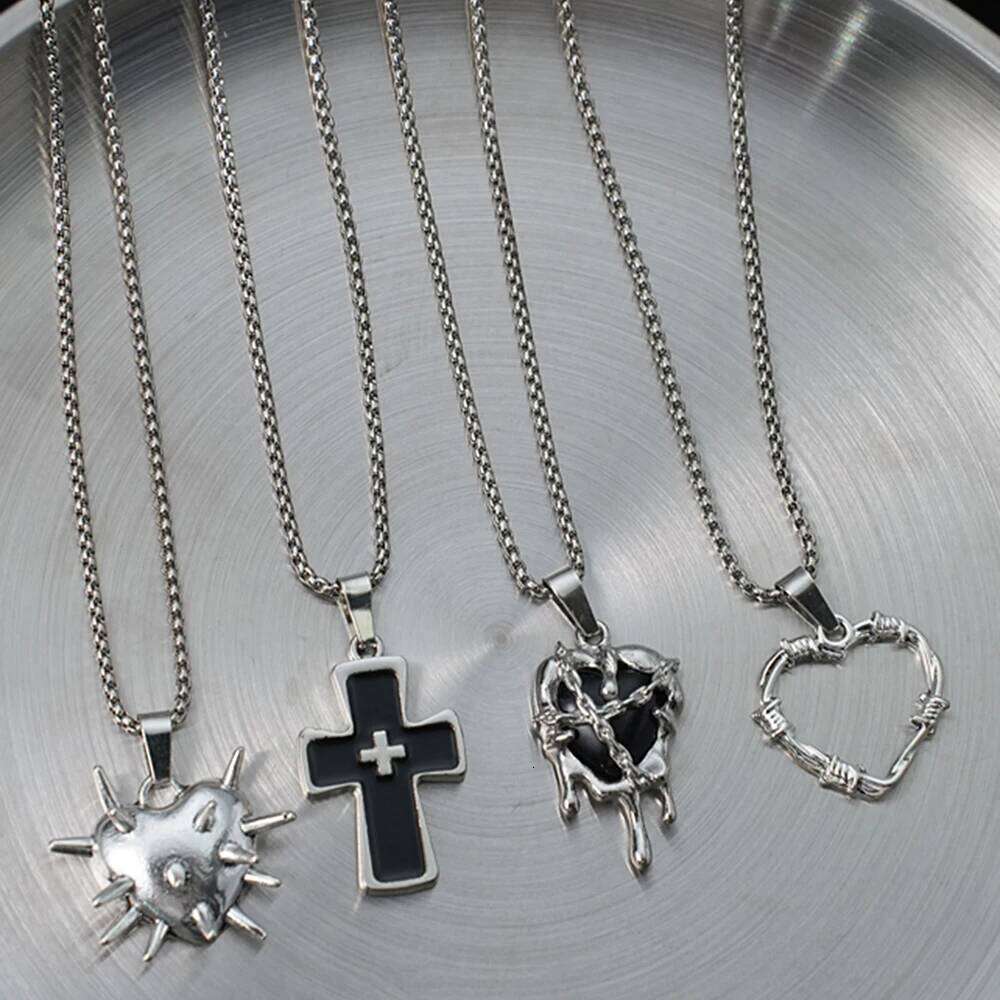 Y2K style personalized love pendant necklace set, punk chain thorn heart cross necklace, suitable for women's daily and party H260112