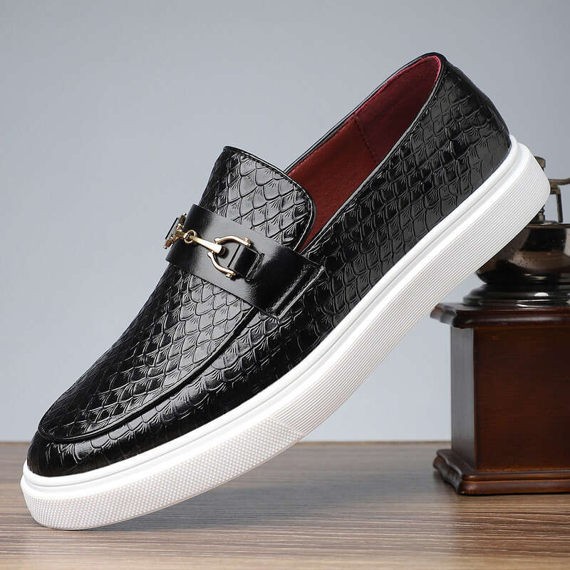 Free shipping Hot-Selling Breathable Men's Business top best quality Casual Fashion British Style Soft Sole Versatile Leather loafers Shoes