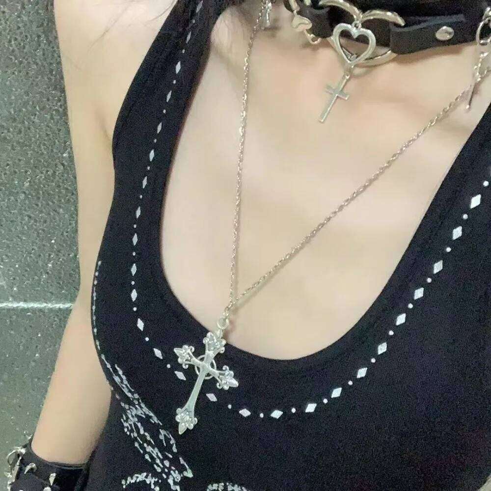 Summer Black Rhinestone Cross Jesus Pendant Choker Necklace for Women Punk Vintage Double Layers Chain 2025 Neck Boho Jewelry H260112