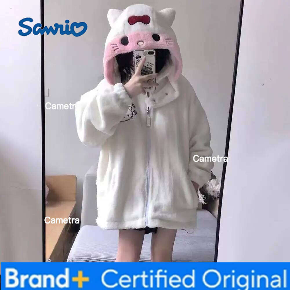 Sanrio Cartoon Winter Thickened Plush Jacket Cinnamoroll Hello Kitty Kuromi Women Warm Coat Anime Kawaii Girls Cute Cotton Clothes Tops H260112