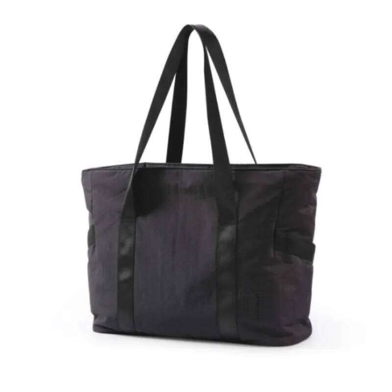 Spot cross-border popular women's handbag large-capacity shoulder with mat buckle yoga travel fitness bag